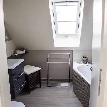 4 Maisonette 3 Balkone Haus 7 A 6