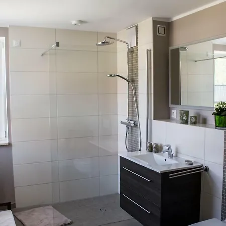 4 Maisonette 3 Balkone Haus 7 A 6 Appartamento Plau am See